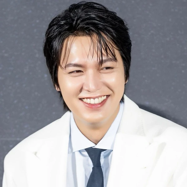 The most loved look of Lee Minho today
