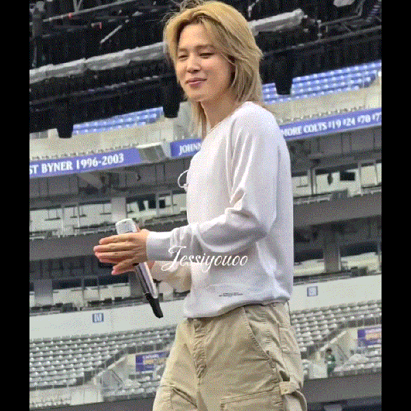 The most loved look of Ha Jimin today