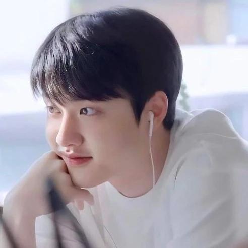 Momen terbaik Doh Kyungsoo (D.O.) pilihan penggemar