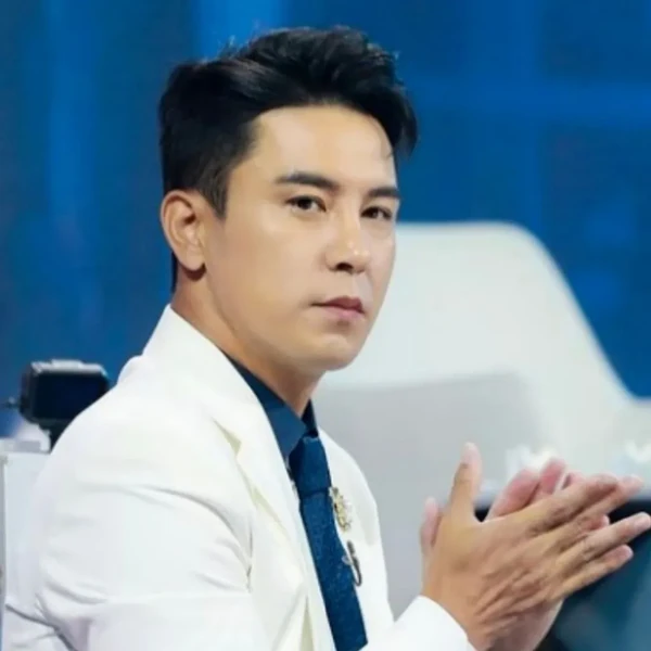 Foto populer Jang Minho yang penuh cinta dari penggemar