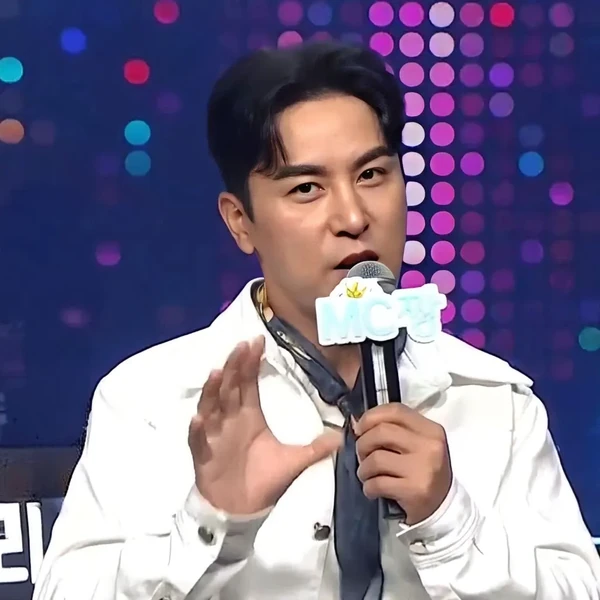 Penampilan Jang Minho yang paling disukai hari ini