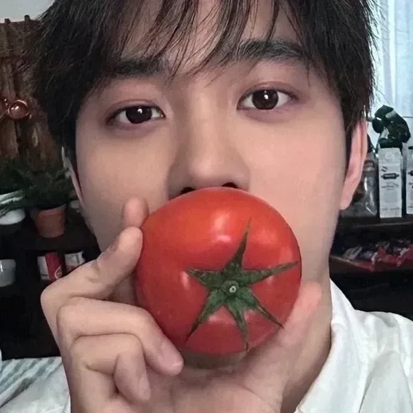 오늘 가장 사랑받은 도경수 (디오)의 모습