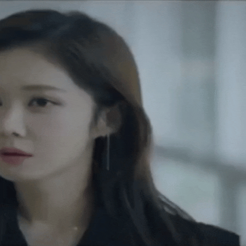 Popular photo full of fans’ love for Jang Nara