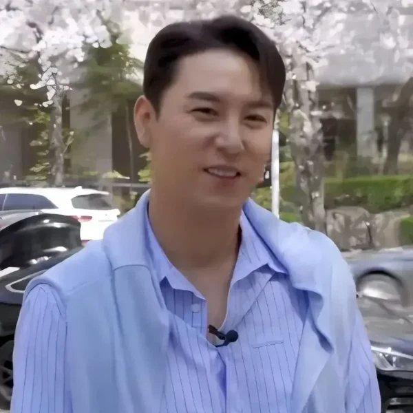 The most loved look of Jang Minho today