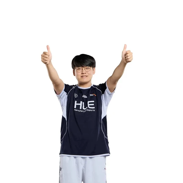 投票で選ばれたGumayusiの人気プロフィール画像