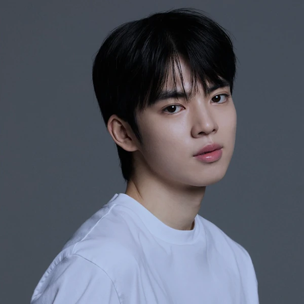 차준환의 매력을 담은 최애돌셀럽 대표 사진