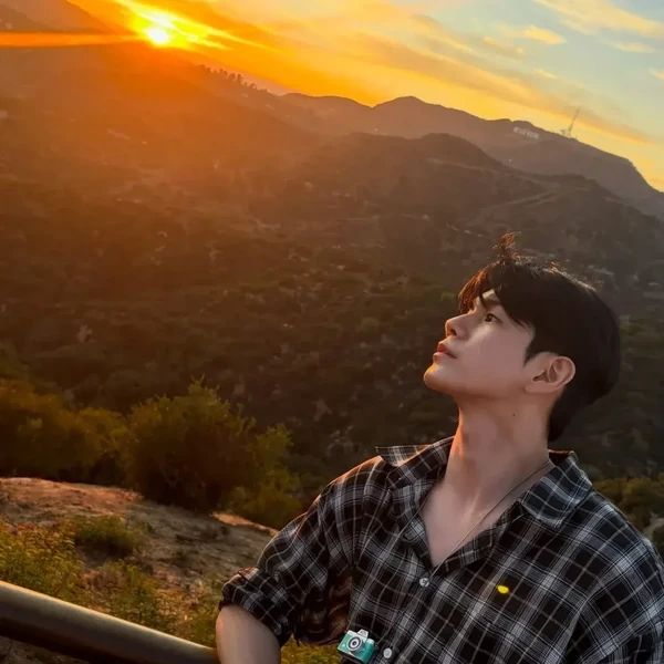 옹성우 팬심 가득한 인기 사진