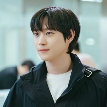 Today’s standout profile photo of Kim Youngdae on Choeaedol Celeb