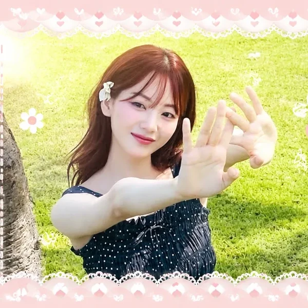 Popular photo full of fans’ love for Cho Yihyun