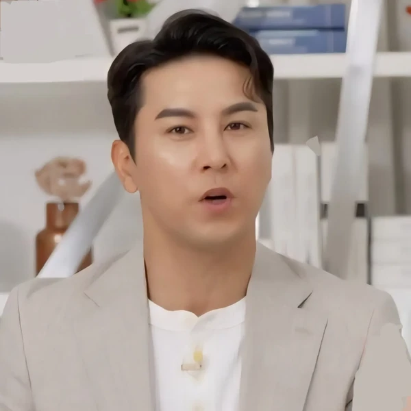 Penampilan Jang Minho yang paling disukai hari ini