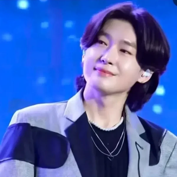 The most loved look of Kim Yongbin today