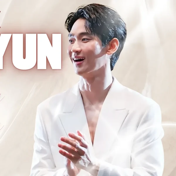 The most loved look of Kim Soohyun today