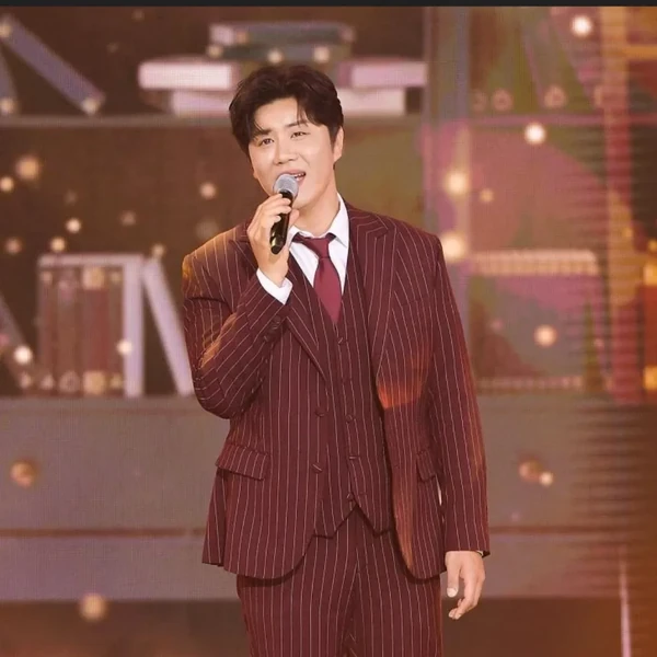 The most loved look of Jin Haesung today