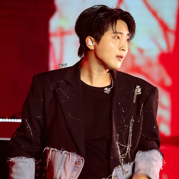 Top moment of Hwang Yunsung chosen by fans