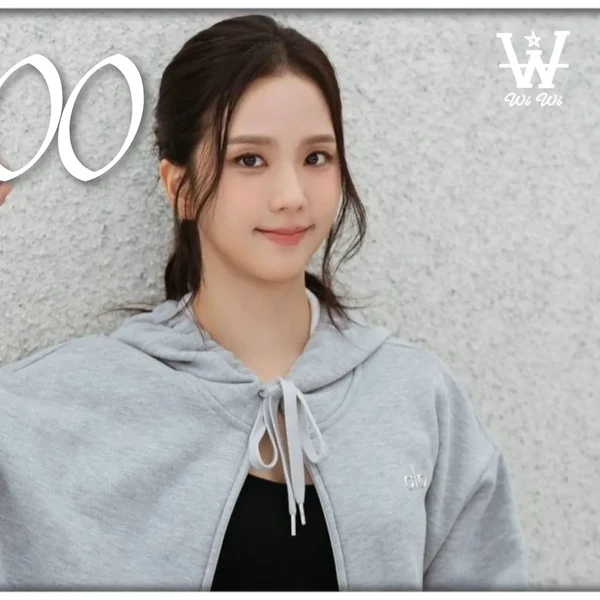The most loved look of Jisoo (1995) today