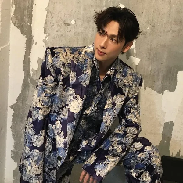 Popular photo full of fans’ love for Yim Siwan