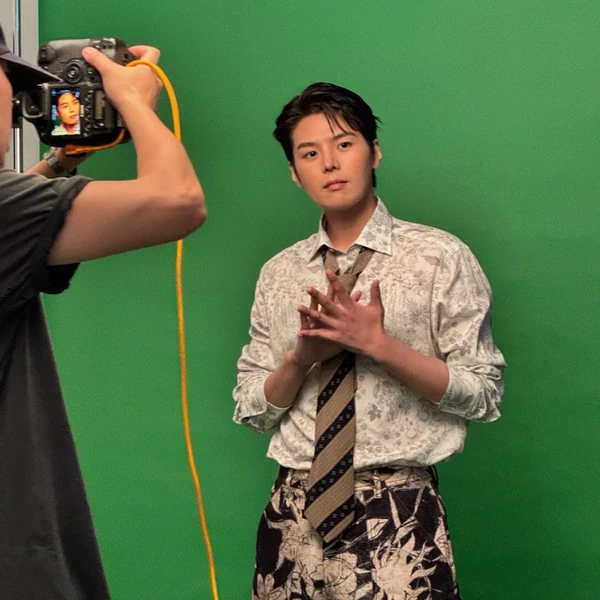 The most loved look of Ryeoun today