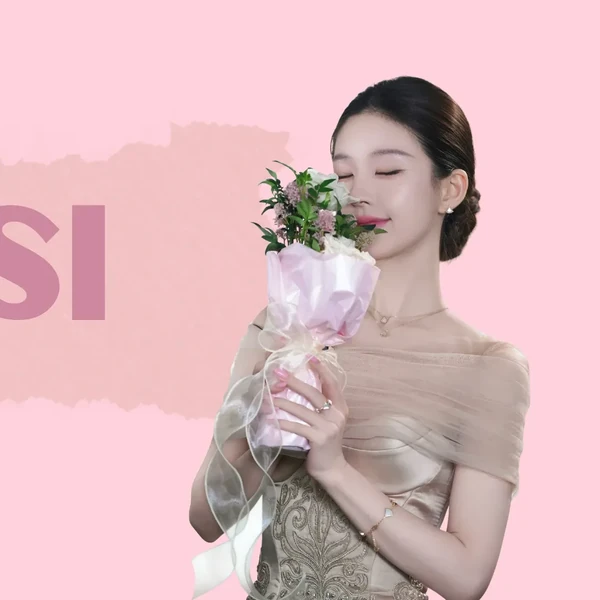 The most loved look of Zhao Lusi today