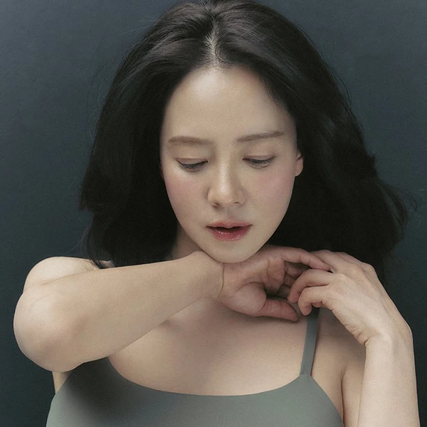 Foto populer Song Jihyo yang penuh cinta dari penggemar
