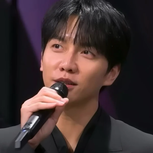 Top moment of Lee Seunggi chosen by fans