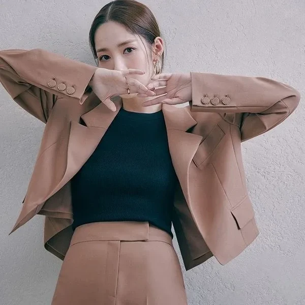 The most loved look of Park Minyoung today