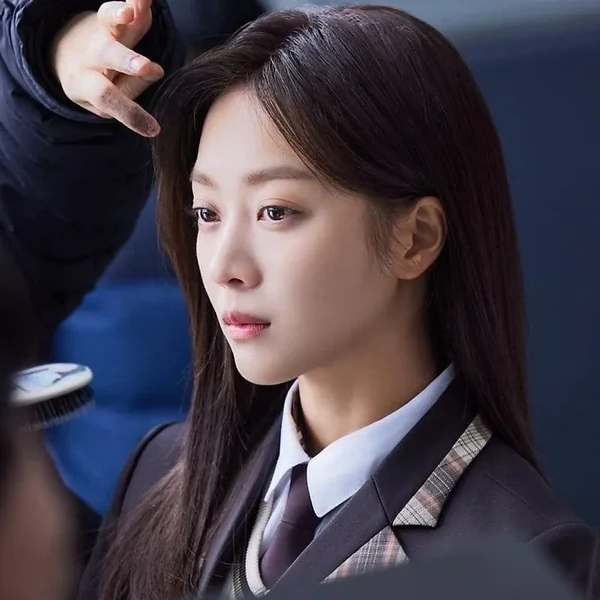 The most loved look of Cho Boah today