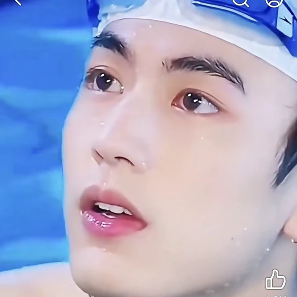 The most loved look of Zhang Linghe today