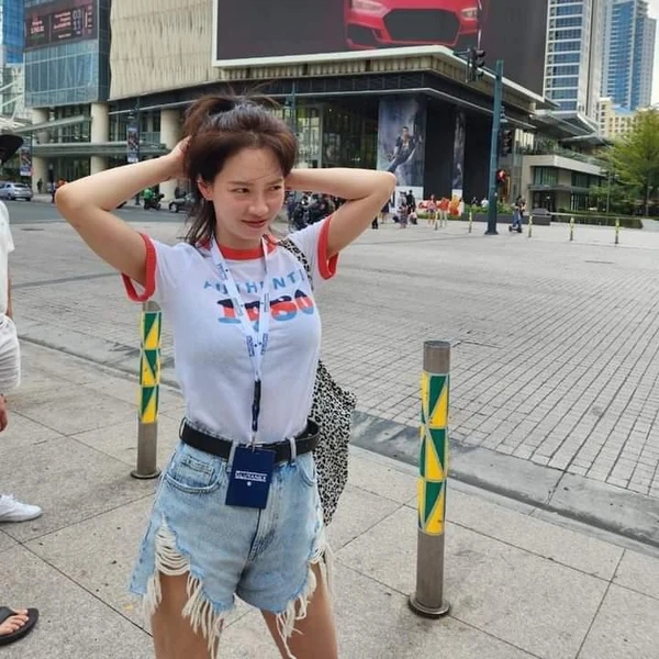 Penampilan Song Jihyo yang paling disukai hari ini
