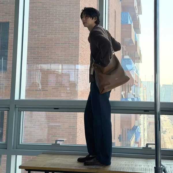 Popular photo full of fans’ love for Gong Yoo