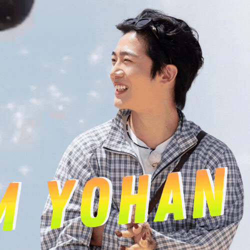 The most loved look of Kim Yohan today