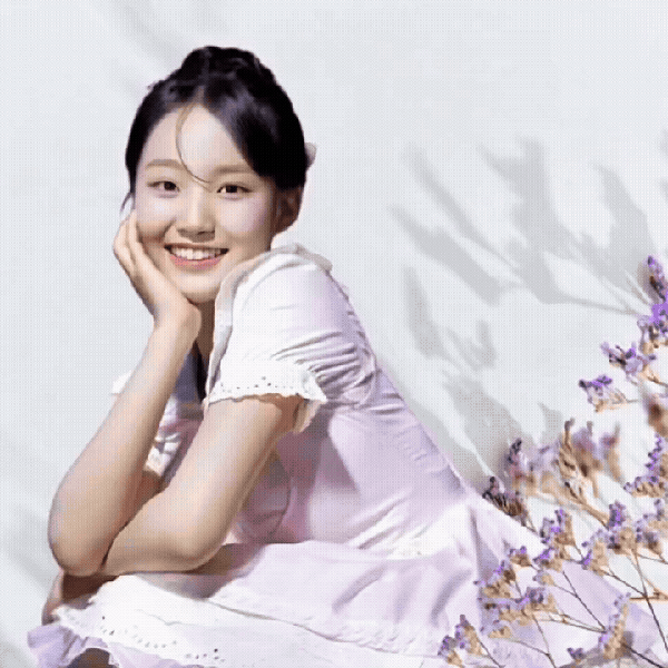 오늘 가장 사랑받은 김태연의 모습