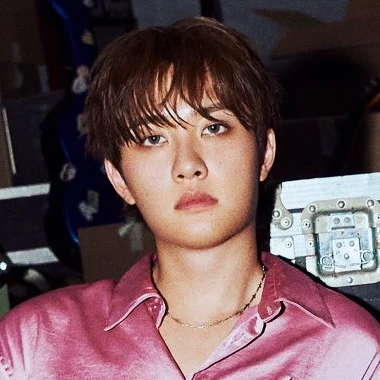 Foto populer Doh Kyungsoo (D.O.) yang penuh cinta dari penggemar