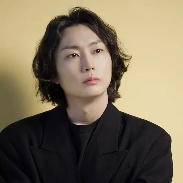 Popular photo full of fans’ love for Roh Jaewon