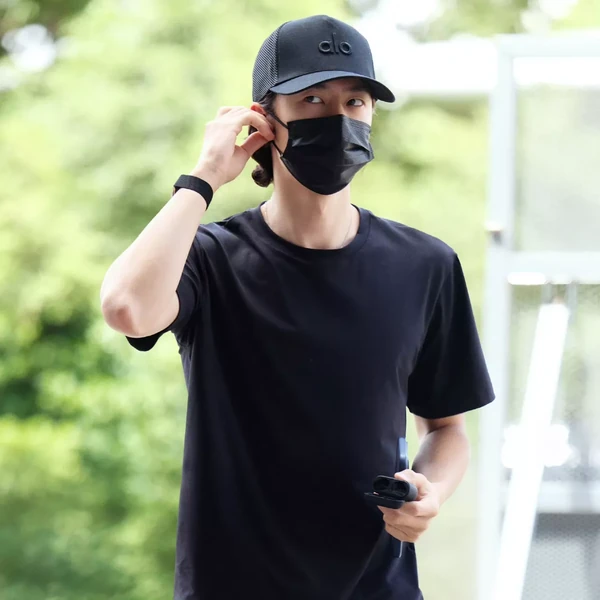 Popular photo full of fans’ love for Wang Yibo