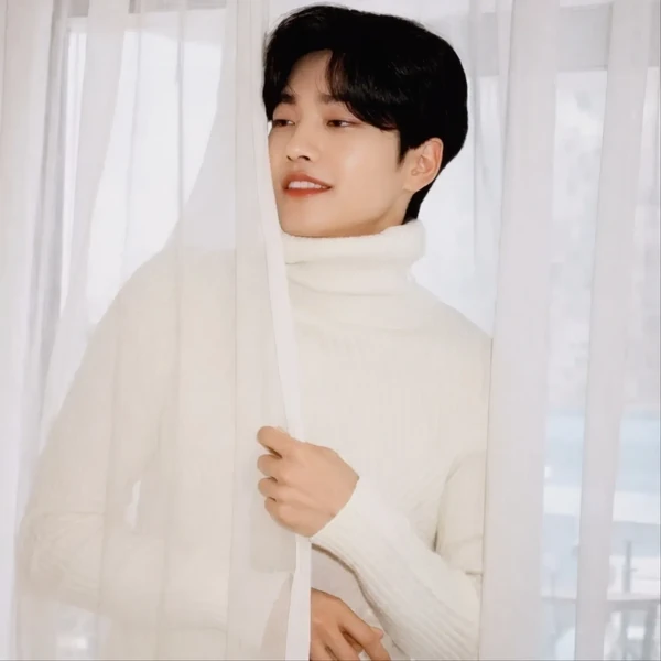 Popular photo full of fans’ love for Kim Jaeyoung