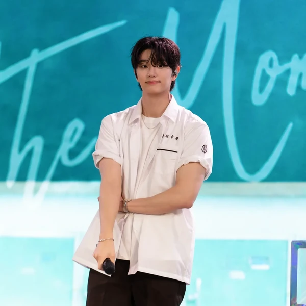 The most loved look of Kim Jaewon today