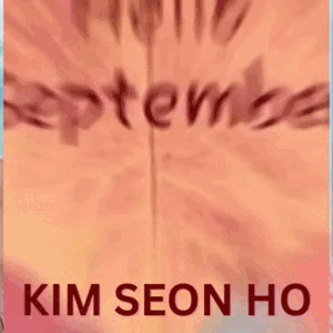 Foto populer Kim Seonho yang penuh cinta dari penggemar