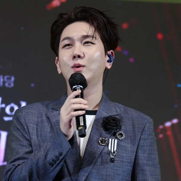 오늘 가장 사랑받은 김수찬의 모습