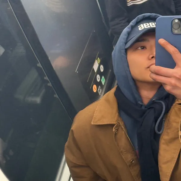 Penampilan Rowoon yang paling disukai hari ini