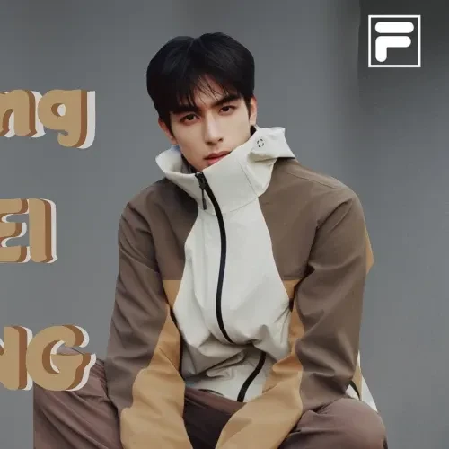 The most loved look of Song WeiLong today