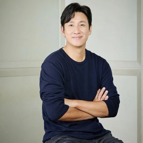 Popular photo full of fans’ love for Lee Sunkyun