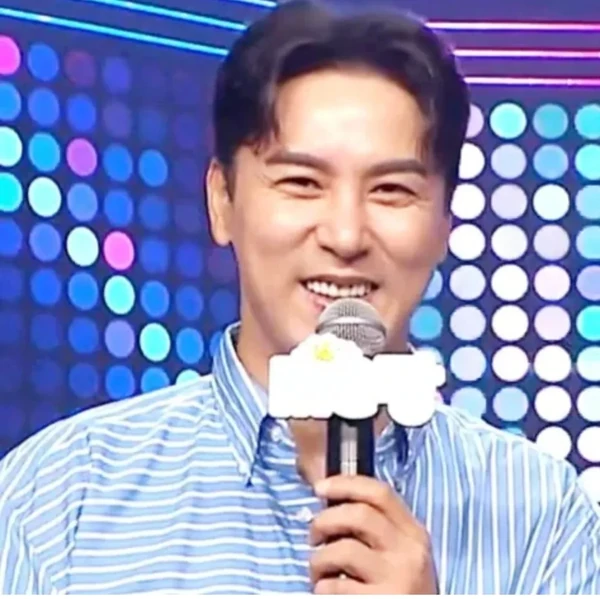 Foto populer Jang Minho yang penuh cinta dari penggemar