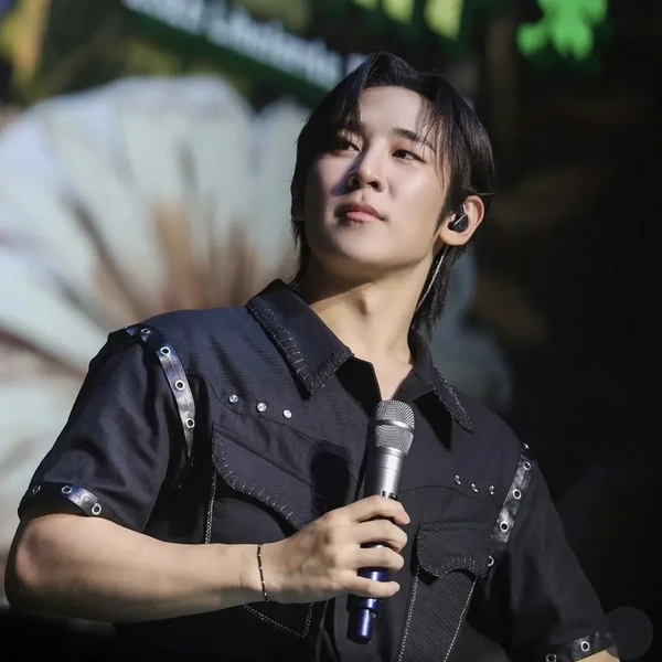 Popular photo full of fans’ love for Libelante
