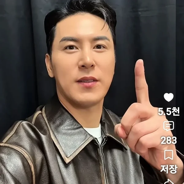 Foto populer Jang Minho yang penuh cinta dari penggemar