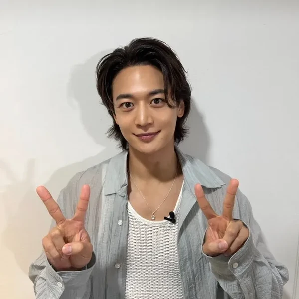 The most loved look of Choi Minho today