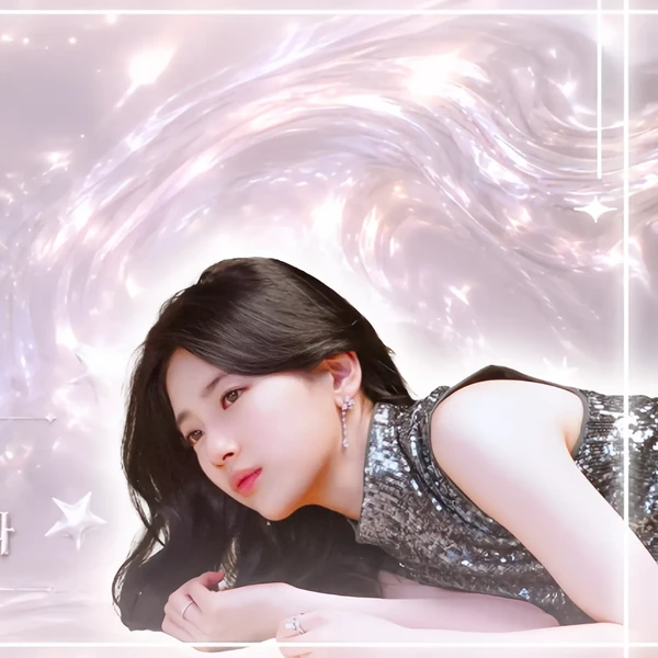 The most loved look of Bae Suzy today