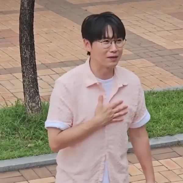 The most loved look of Chungil today