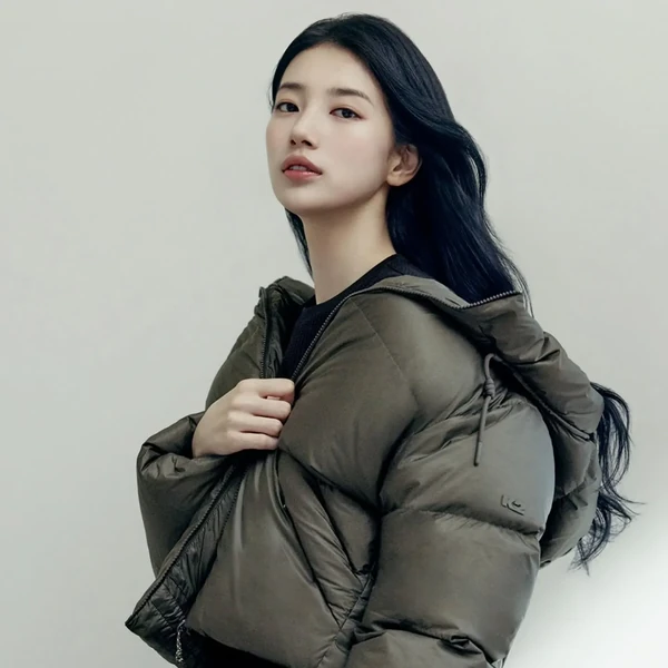 The most loved look of Bae Suzy today