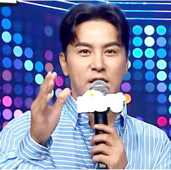 Penampilan Jang Minho yang paling disukai hari ini