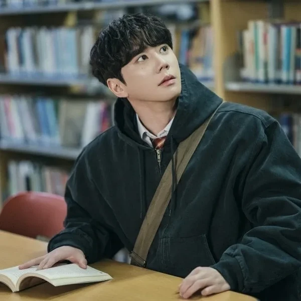 Top moment of Lee Junyoung chosen by fans